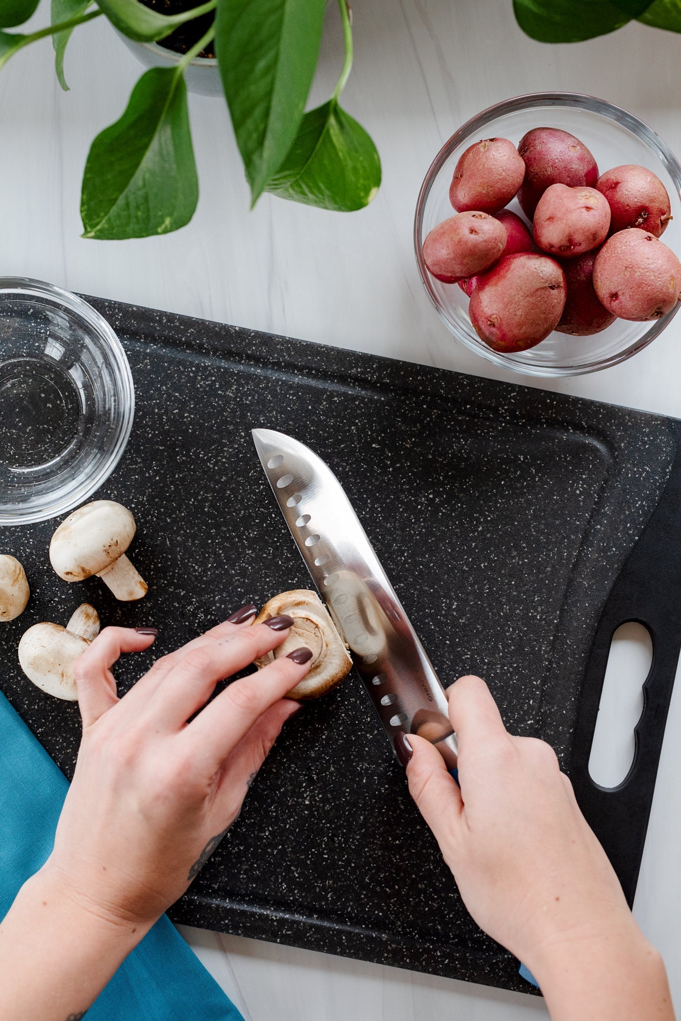 Superior 7 inch Santoku Knife - Gray